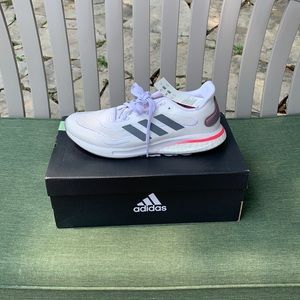 Adidas supernova w sneakers 7 1/2 brand new!